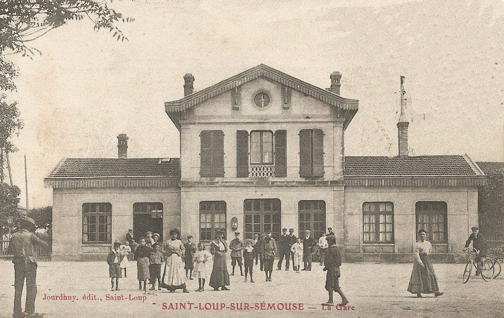 p576b-gare-st-loup (Copier)
