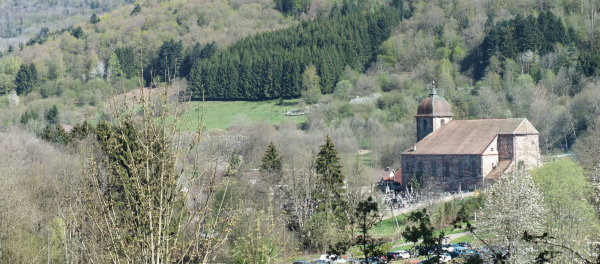 vue de l'\u00e9glise de  Fresse
