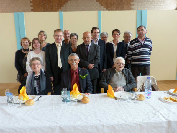 les doyens et le conseil municipal