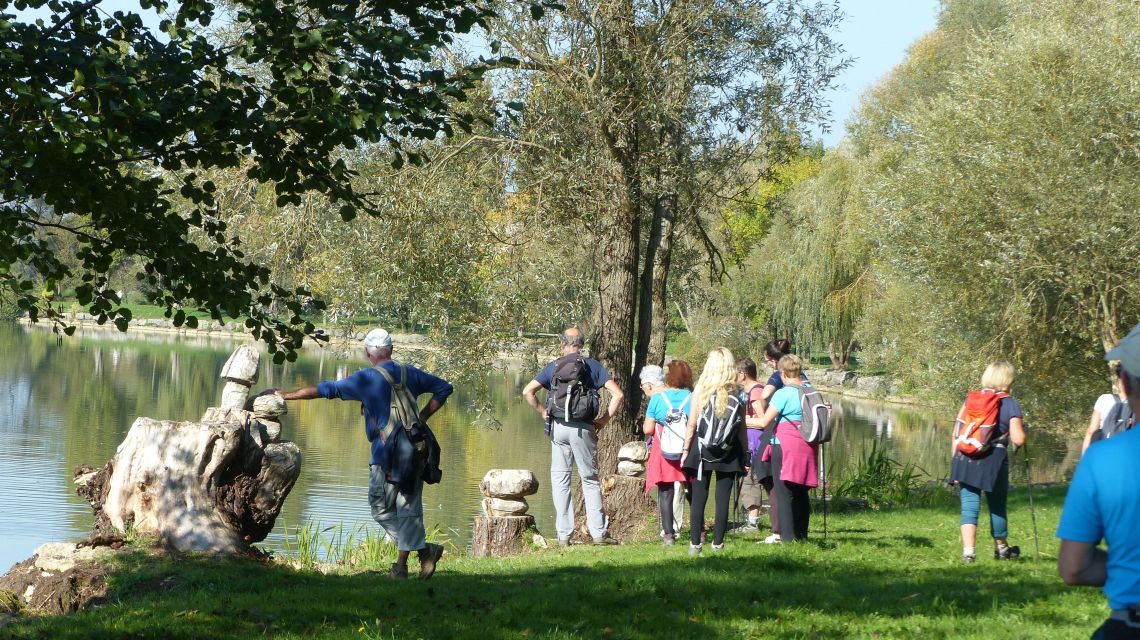 le long du lac