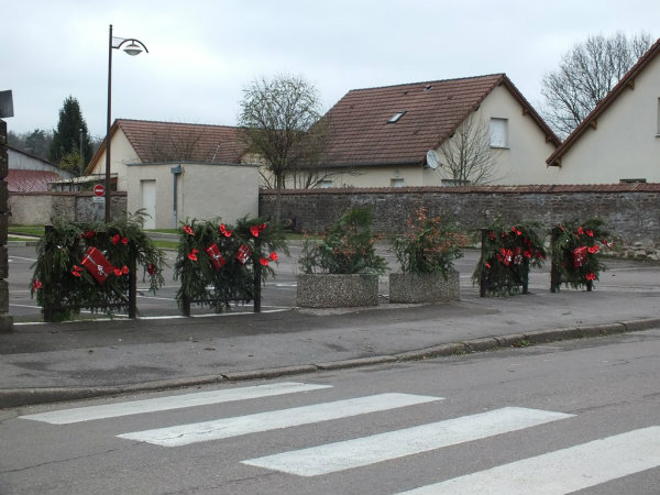 devant la salle d'automne