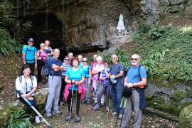 le groupe \u00e0 la grotte de Soolborde