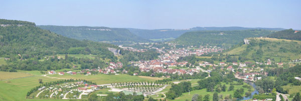 Dimanche : Vue d'Ornans (le camping)